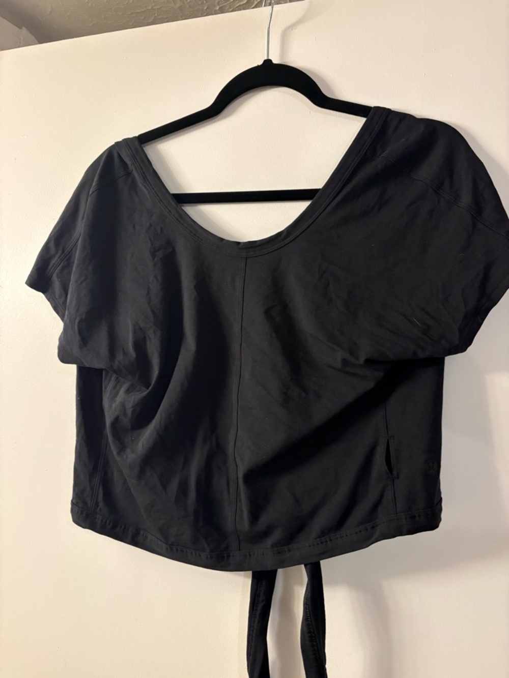 Black Women's Lululemon Short Sleeve Scoop Neck Top